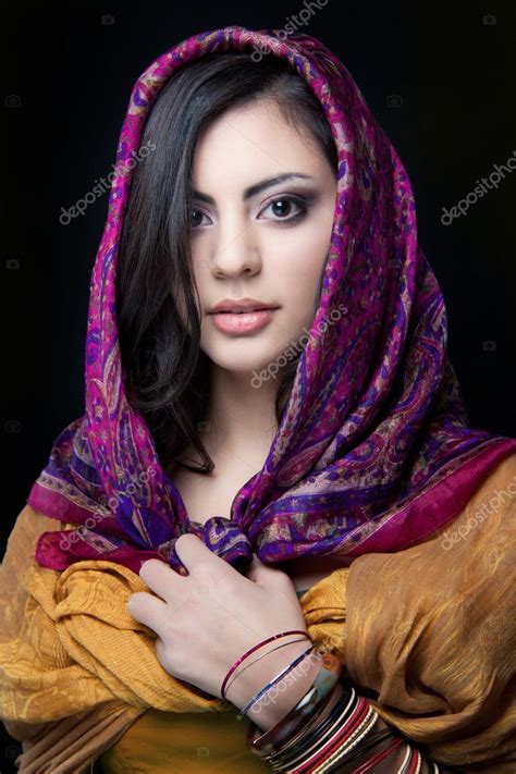 85,729 Of Indian Girls Stock Photos & High